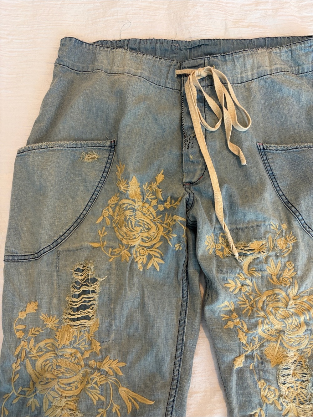 Magnolia Pearl Okeefe Embroidered Jeans - Picture 2 of 16